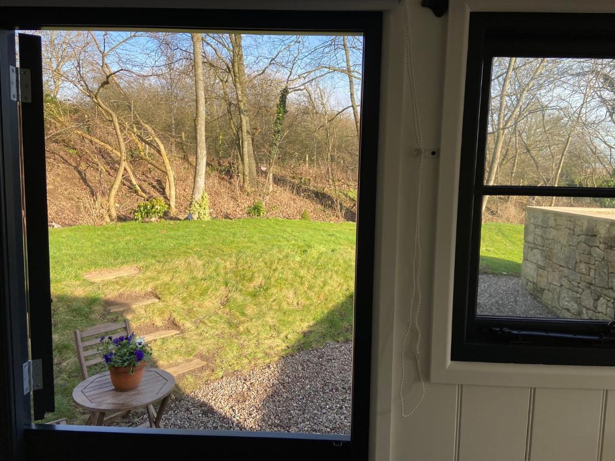 Peaceful Shepherd'S Hut In Beautiful Countryside. ลินลิธโกว ภายนอก รูปภาพ